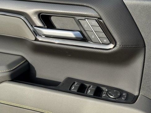 Used 2026 Chevrolet Silverado 1500 ZR2 image 26