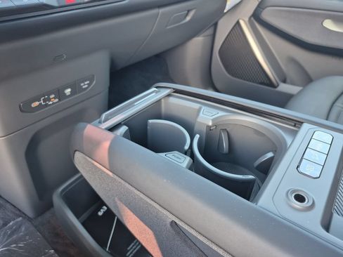 New 2026 Kia EV9 Land w/ Nightfall Edition Package AWD/4WD image 9