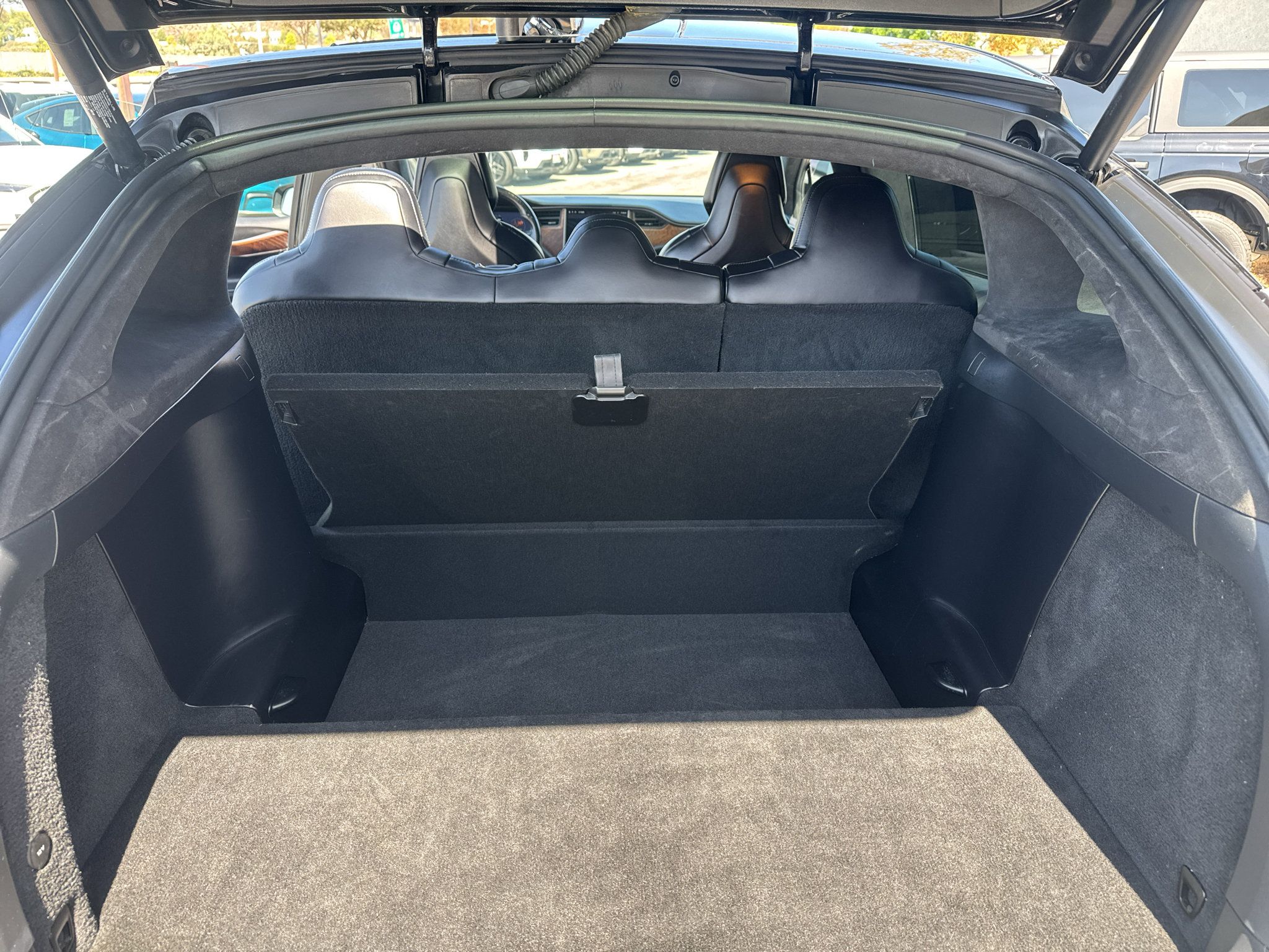 Used 2018 Tesla Model X 100D AWD/4WD image 27