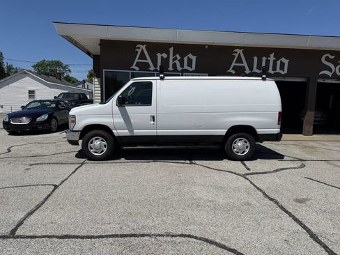 Used 2013 Ford E-250 and Econoline 250 w/ PWR Group RWD image 6