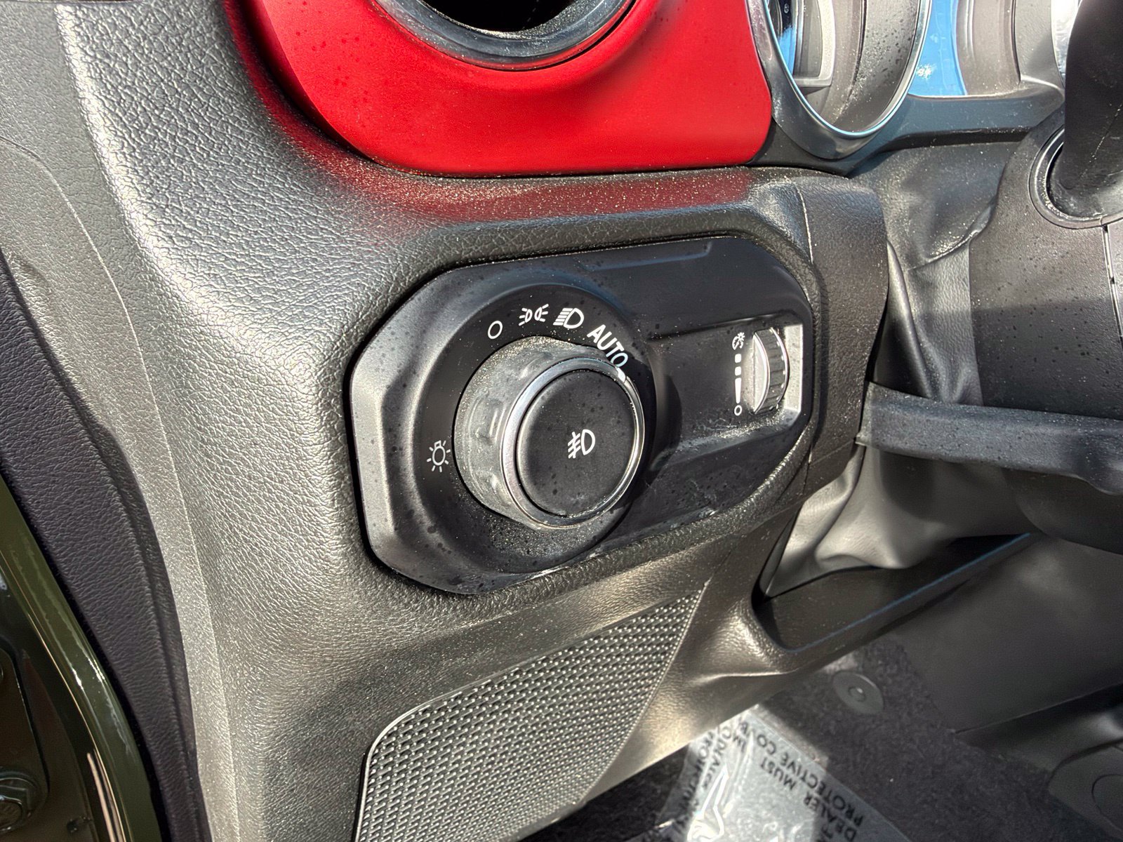 Used 2023 Jeep Wrangler Unlimited Rubicon w/ Dual Top Group AWD/4WD image 17