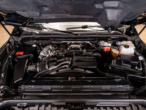 Used 2025 GMC Sierra 3500 Denali w/ Denali Reserve Package image 33