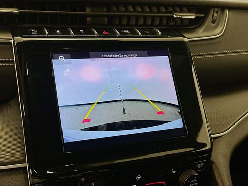 Used 2024 Jeep Grand Cherokee L Laredo image 22