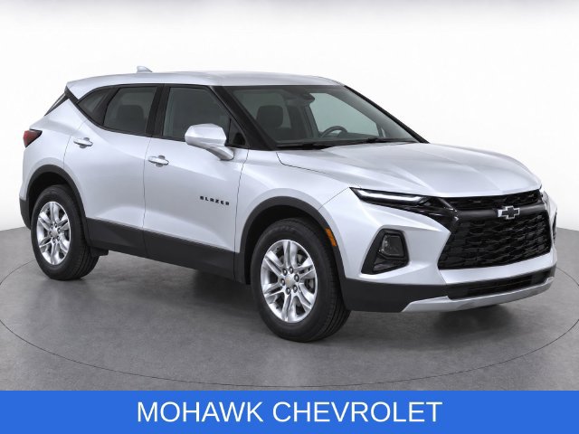 Used 2021 Chevrolet Blazer LT w/ LPO, Black Accent Package AWD/4WD image 2