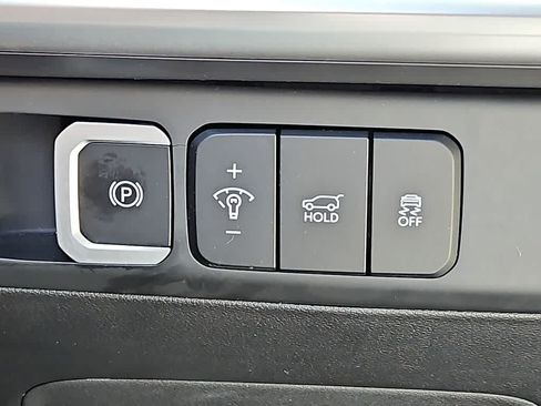 Used 2025 Hyundai Santa Fe SEL AWD/4WD image 23