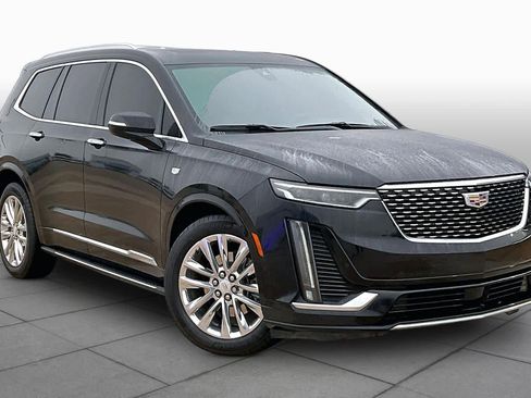 Used 2021 Cadillac XT6 Premium Luxury image 3