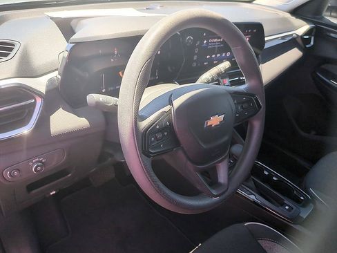 Certified 2025 Chevrolet TrailBlazer LT AWD/4WD image 15