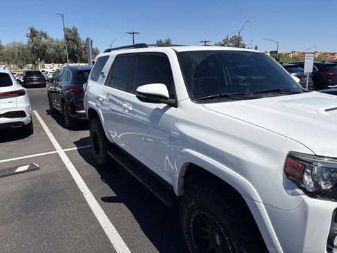 Used 2020 Toyota 4Runner TRD Off-Road Premium w/ Moonroof Package AWD/4WD image 3