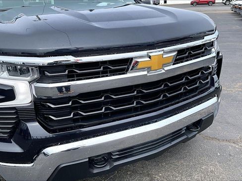 Used 2024 Chevrolet Silverado 1500 LT image 29