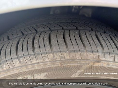 Used 2018 Honda Accord EX-L image 10