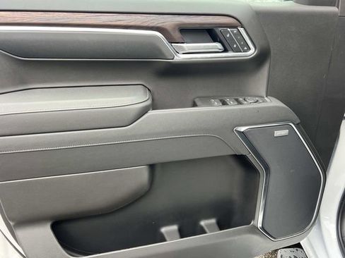 New 2026 GMC Sierra 1500 SLT w/ SLT Premium Plus Package image 14