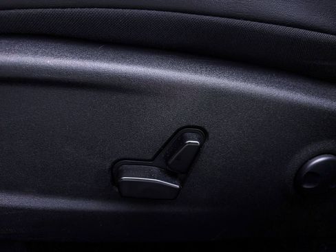 Used 2023 Dodge Charger R/T w/ Plus Group RWD image 18