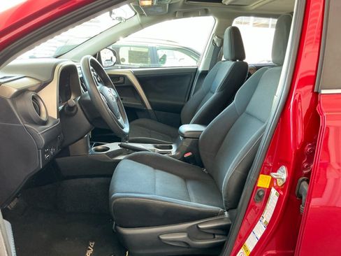 Used 2013 Toyota RAV4 XLE AWD/4WD image 34