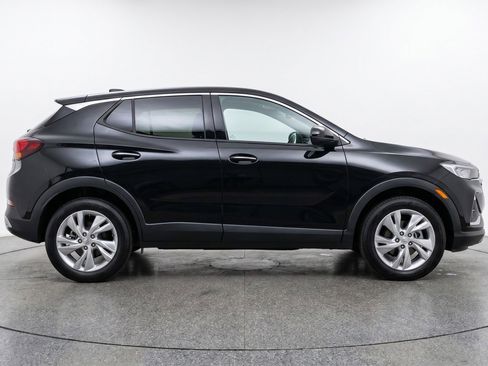 Used 2025 Buick Encore GX Preferred FWD image 11