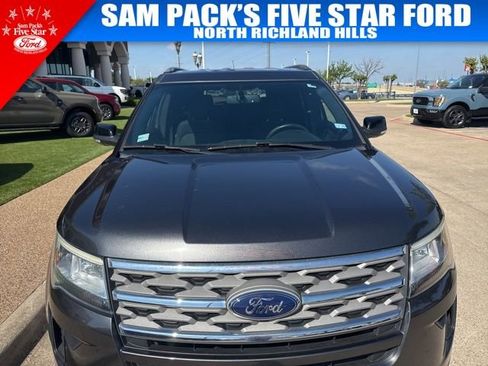 Used 2018 Ford Explorer XLT w/ Equipment Group 201A image 2