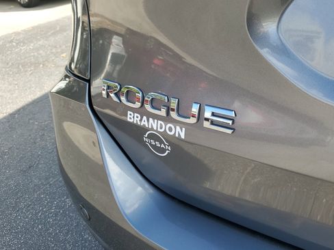 Used 2019 Nissan Rogue SV image 9