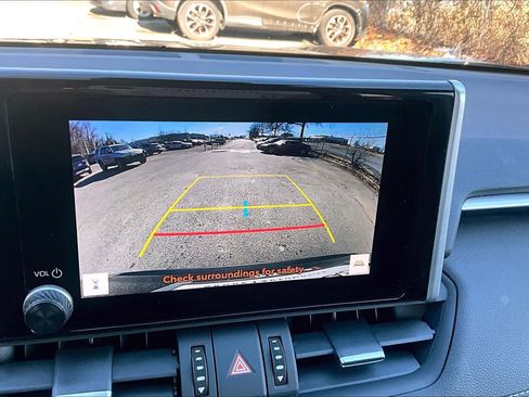 Used 2023 Toyota RAV4 XLE Premium image 27