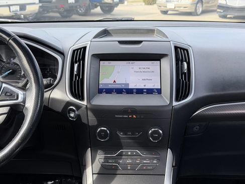 Used 2020 Ford Edge ST-Line w/ Cold Weather Package image 17