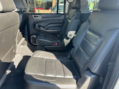 Used 2019 GMC Yukon XL Denali RWD image 16
