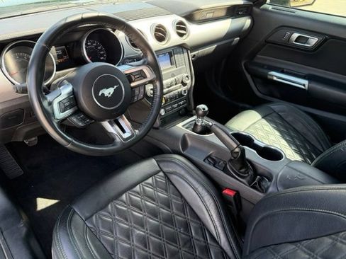 Used 2023 Ford Mustang GT RWD image 12