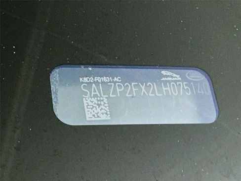 Used 2020 Land Rover Range Rover Evoque SE image 41