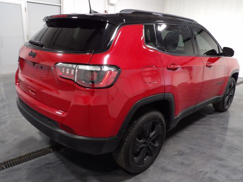 Used 2019 Jeep Compass Latitude AWD/4WD image 5