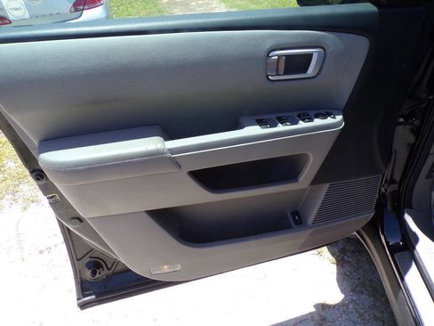 Used 2014 Honda Pilot LX image 15