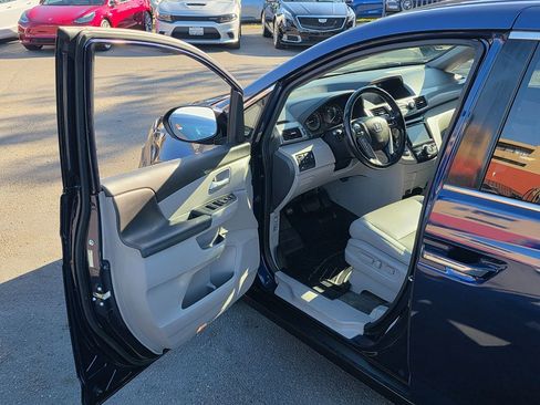 Used 2016 Honda Odyssey EX-L image 48
