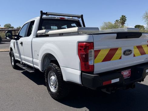 Used 2018 Ford F250 XL w/ Power Equipment Group RWD image 3