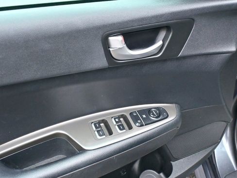 Used 2019 Kia Optima LX image 19