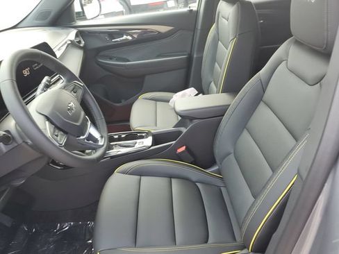 New 2026 Chevrolet TrailBlazer ACTIV w/ Driver Confidence Package FWD image 17