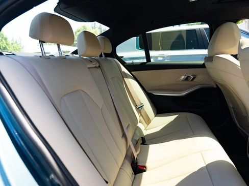 Used 2020 BMW 330i Sedan w/ Convenience Package RWD image 21