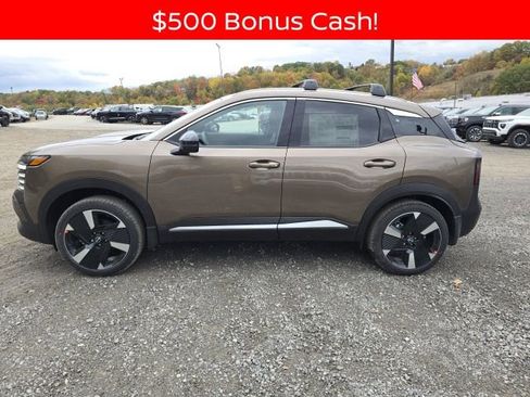 New 2026 Nissan Kicks SR w/ Cold Weather Package image 2