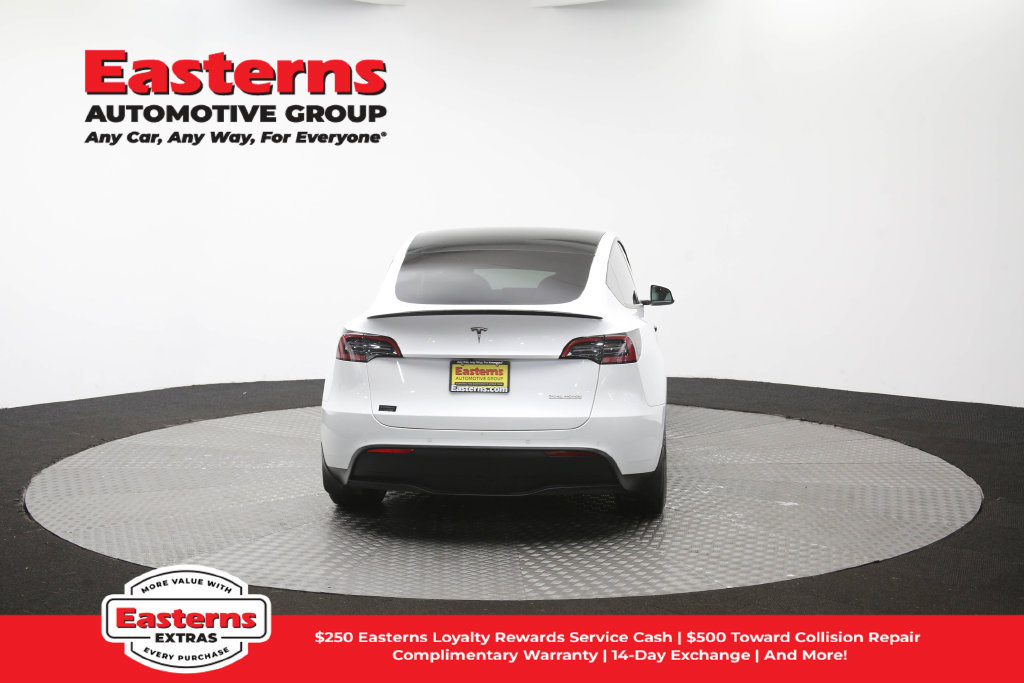 Used 2022 Tesla Model Y Performance AWD/4WD image 35