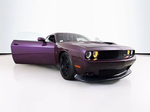 Used 2020 Dodge Challenger R/T Scat Pack w/ Scat Pack Stripe RWD image 39