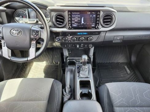 Used 2023 Toyota Tacoma TRD Sport w/ Technology Package AWD/4WD image 14