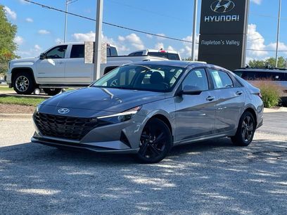 Certified 2022 Hyundai Elantra Blue
