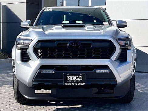 Used 2026 Toyota Tacoma TRD Sport AWD/4WD image 2