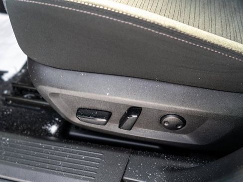 Used 2023 Nissan Rogue SV image 19