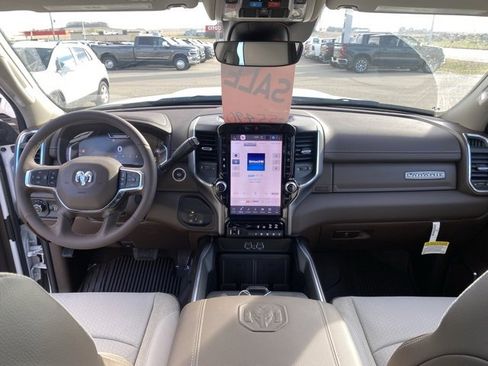 Used 2025 RAM 2500 Laramie image 18