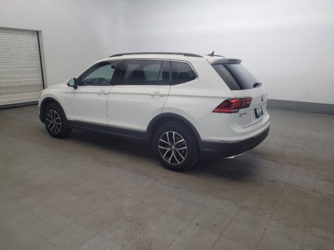 Used 2021 Volkswagen Tiguan SE image 3