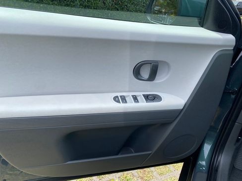 Used 2026 Hyundai Ioniq 5 SE image 31