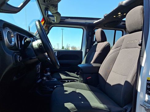 Certified 2022 Jeep Wrangler Unlimited Sahara w/ Cold Weather Group image 13