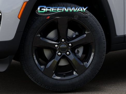 New 2025 Jeep Grand Cherokee Limited w/ Black Appearance Package image 8