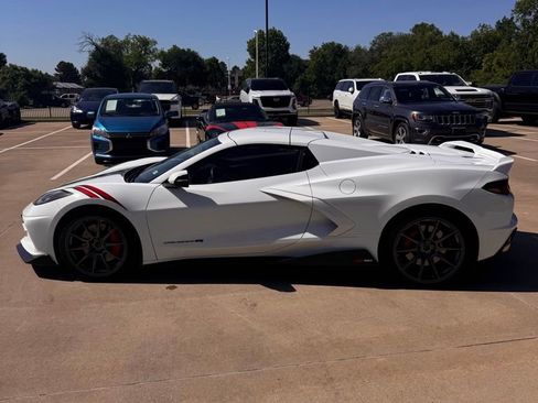 Used 2023 Chevrolet Corvette Stingray Premium Conv w/ Z51 Performance Package RWD image 4