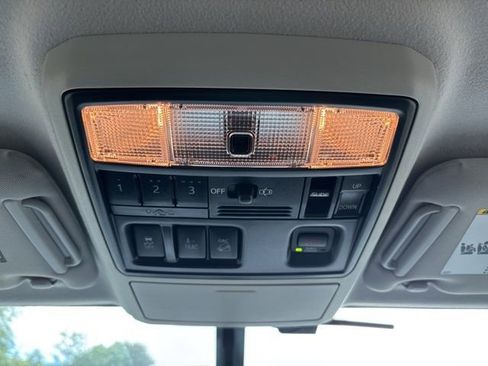 Used 2019 Toyota 4Runner Limited image 38