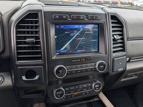 Used 2020 Ford Expedition Limited image 15