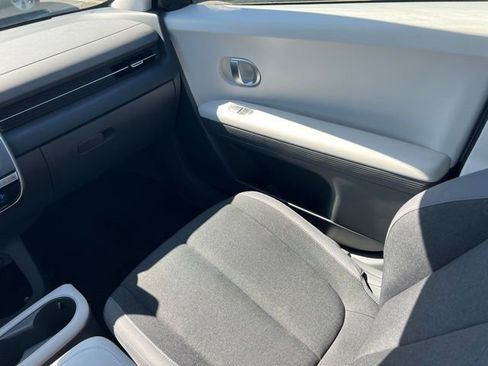 Used 2024 Hyundai Ioniq 5 SE image 13