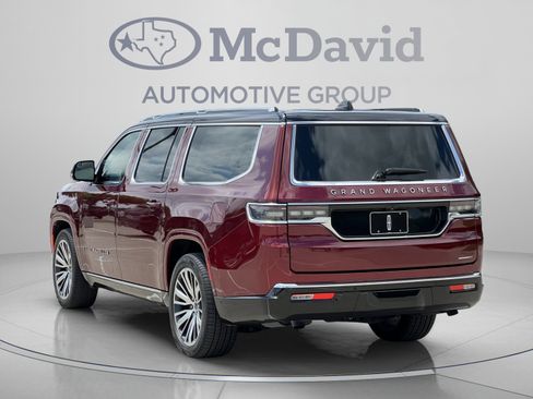 Used 2024 Jeep Grand Wagoneer L Series III AWD/4WD image 5