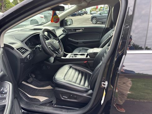Used 2023 Ford Edge SEL AWD/4WD image 9